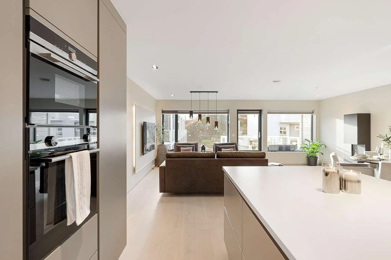 Home Window Tinting: A Complete Guide